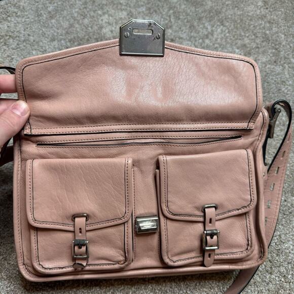 Rag & Bone Blush Pink Leather Large Field Messenger Bag Crossbody MSRP $695 - Picture 3 of 5